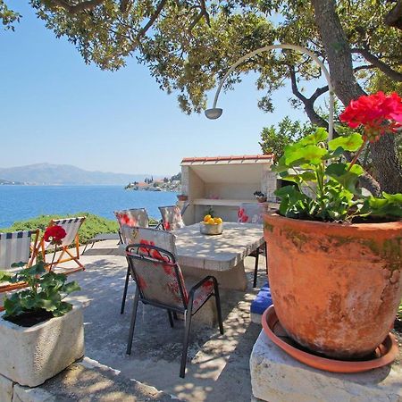 Apartments Mirna Korčula Eksteriør bilde