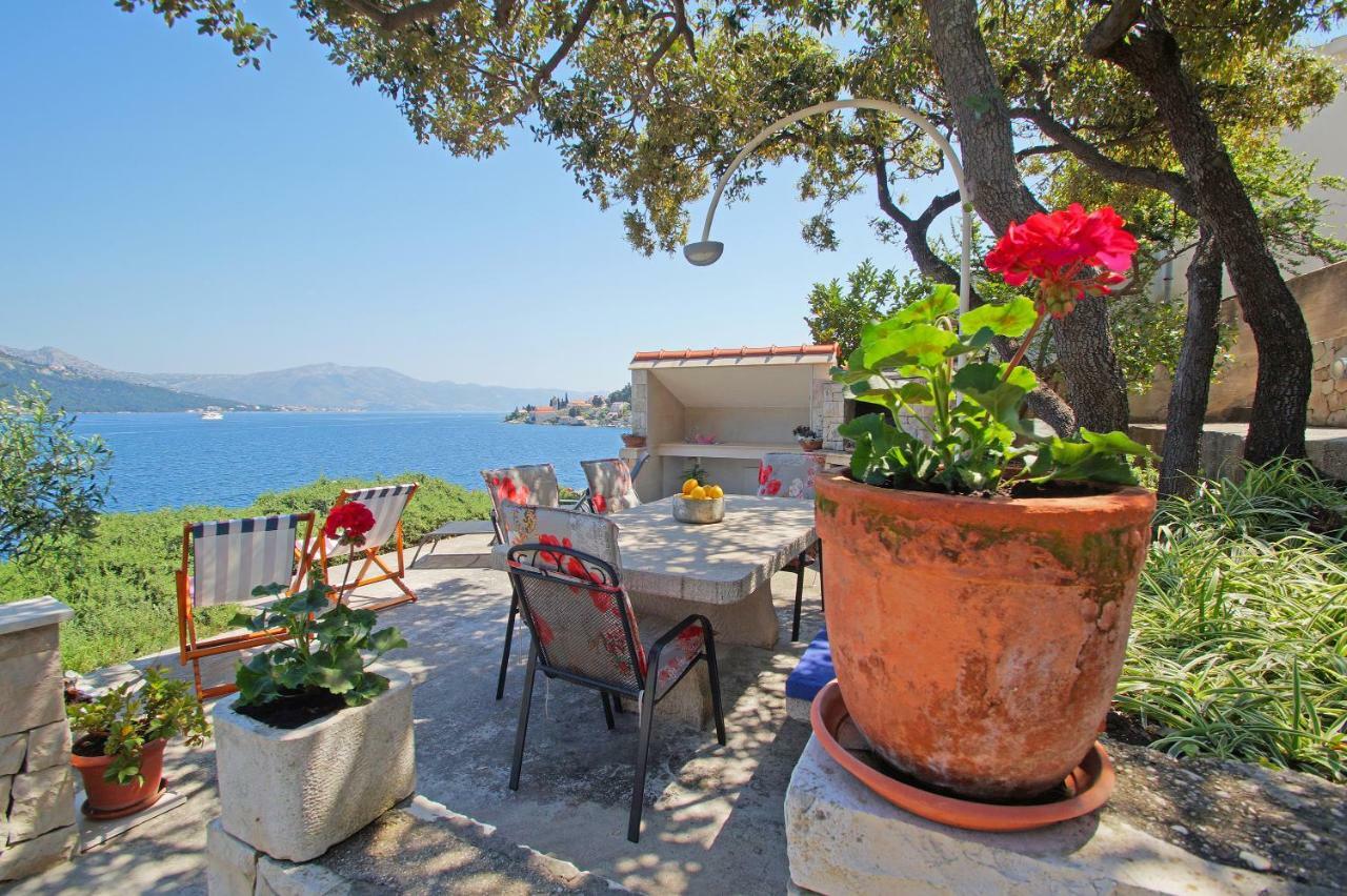 Apartments Mirna Korčula Eksteriør bilde