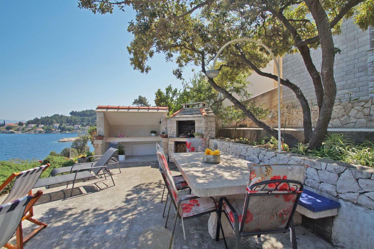 Apartments Mirna Korčula Eksteriør bilde